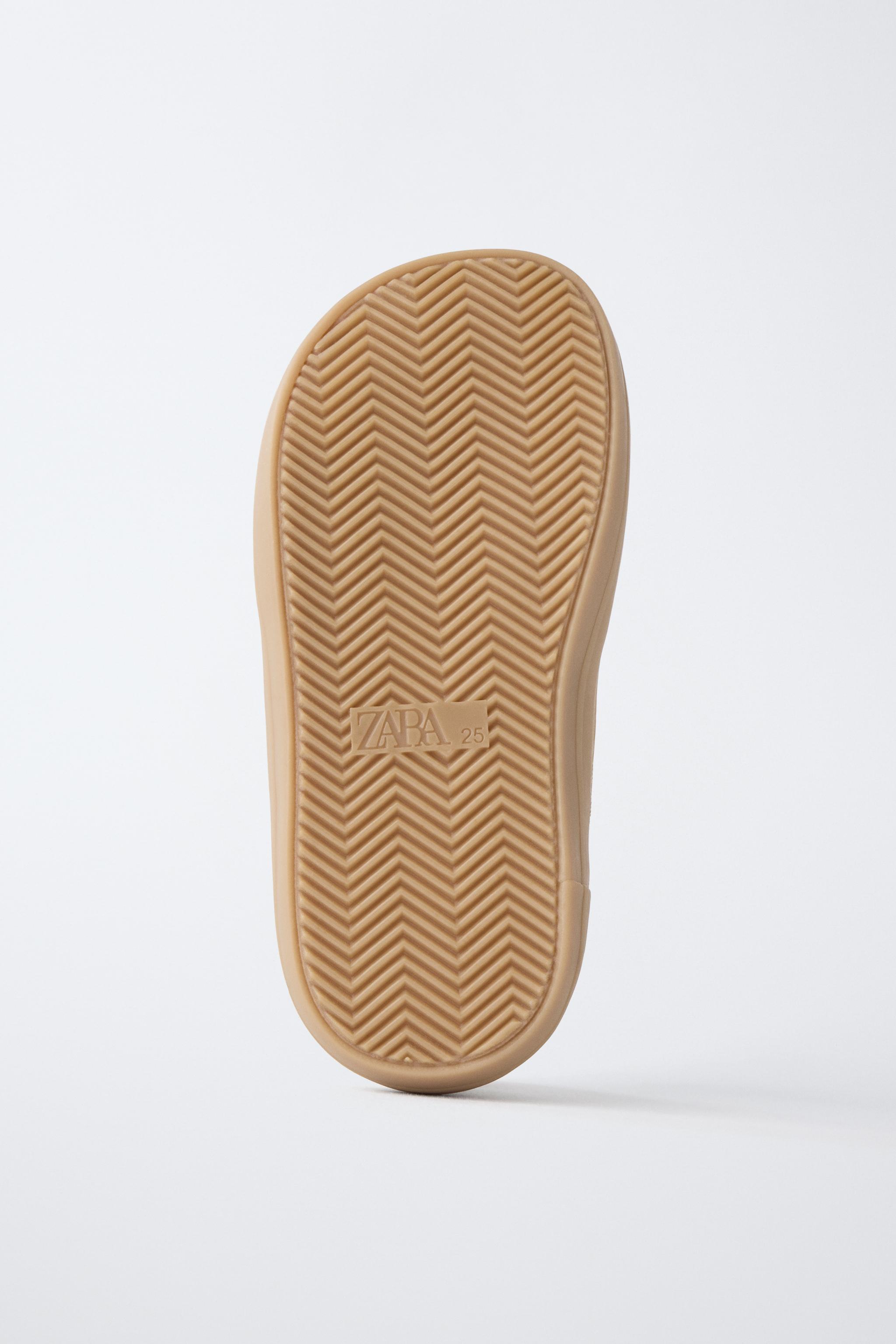 TENNIS OU BASKET BAREFOOT